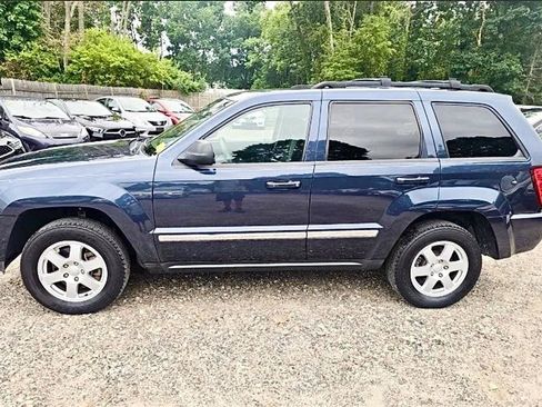 Used 2010 Jeep Grand Cherokee Laredo AWD/4WD image 18