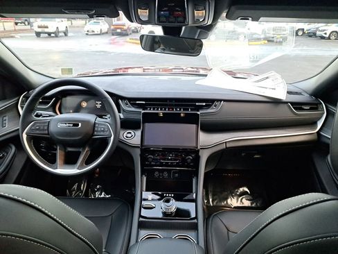 New 2025 Jeep Grand Cherokee L Limited w/ Trailer Tow Package image 18