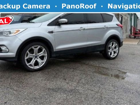 Used 2019 Ford Escape Titanium AWD/4WD image 1