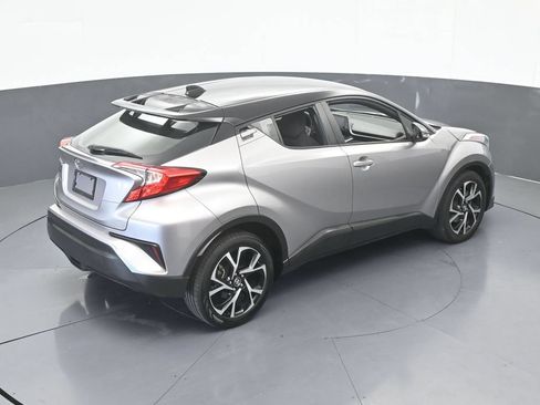 Used 2019 Toyota C-HR XLE FWD image 50