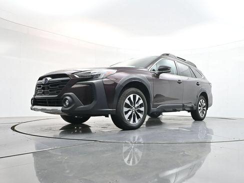 Used 2025 Subaru Outback Limited AWD/4WD image 35