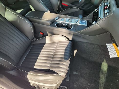 New 2026 Genesis G70 2.5T Prestige image 9