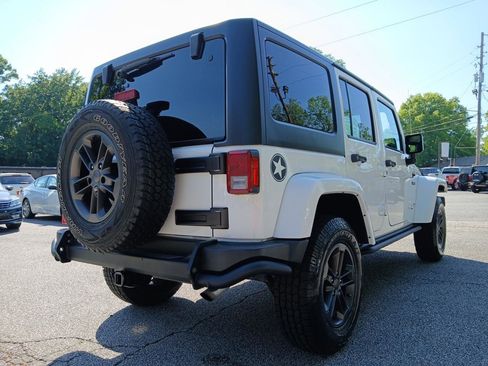 Used 2018 Jeep Wrangler Unlimited Sport AWD/4WD image 6