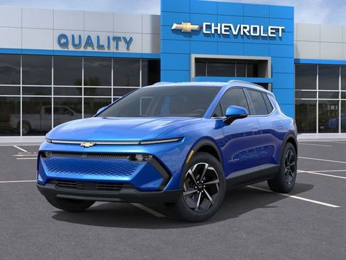 New 2026 Chevrolet Equinox EV LT image 6