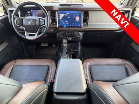 Used 2022 Ford Bronco Outer Banks image 2