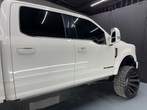 Used 2020 Ford F250 Platinum image 12