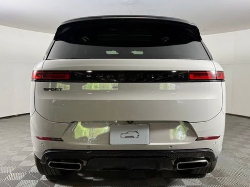 Used 2024 Land Rover Range Rover Sport Dynamic SE AWD/4WD image 7