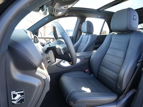 Certified 2025 Mercedes-Benz GLE 580 4MATIC image 37