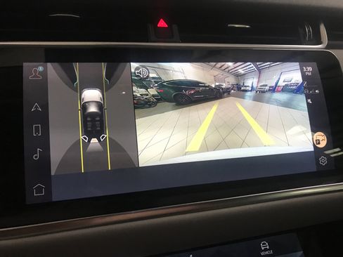 Used 2023 Land Rover Range Rover Evoque SE image 22