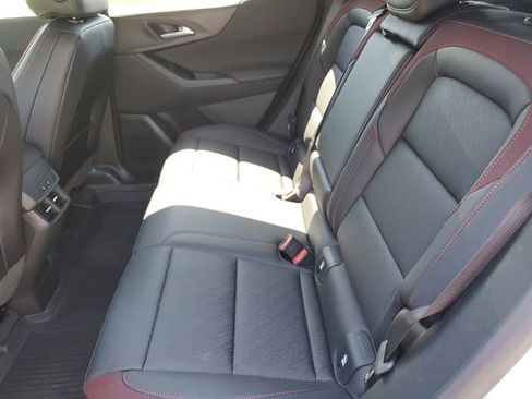 New 2026 Chevrolet Equinox RS w/ Convenience Package III AWD/4WD image 13