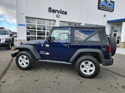 Used 2013 Jeep Wrangler Sport image 8