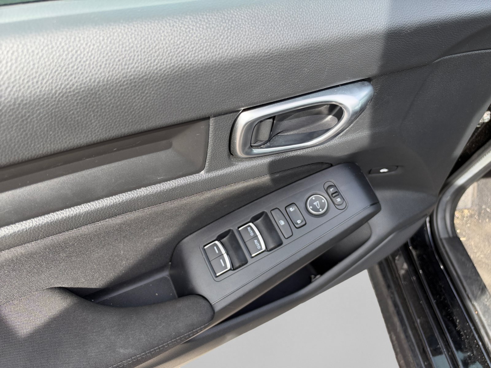 Used 2025 Honda Civic LX image 14