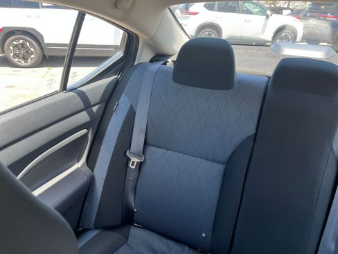 Used 2025 Nissan Versa SV FWD image 39