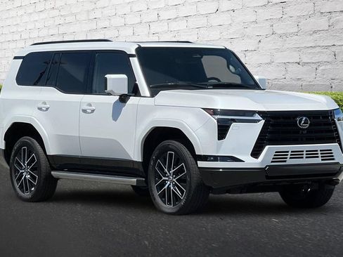 New 2026 Lexus GX 550 w/ Accessory Package (ZB) AWD/4WD image 2