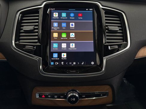 Used 2025 Volvo XC90 B6 Plus image 29