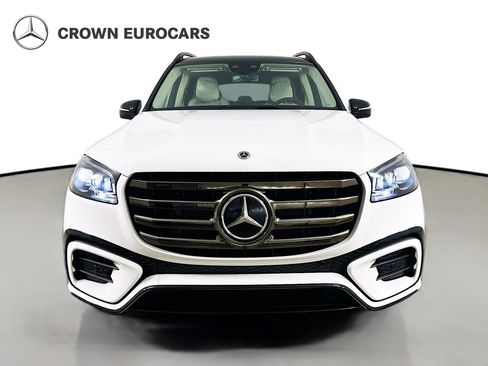 Used 2026 Mercedes-Benz GLS 450 4MATIC image 2