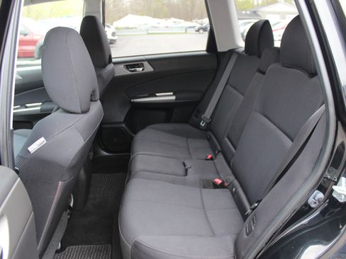 Used 2012 Subaru Forester 2.5X Premium AWD/4WD image 32