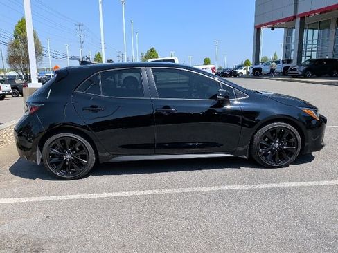 Used 2022 Toyota Corolla SE image 3