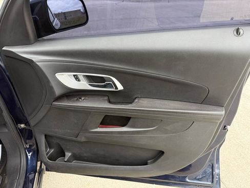 Used 2017 Chevrolet Equinox LT w/ Convenience Package FWD image 28