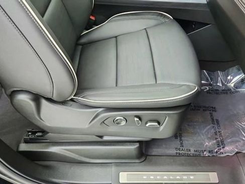 Used 2025 Cadillac Escalade Sport w/ Touring Package image 24