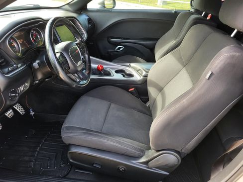 Used 2015 Dodge Challenger R/T Scat Pack w/ Scat Pack Appearance Package image 22