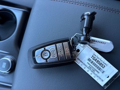 New 2026 Ford Explorer Active w/ Active Comfort Package image 29