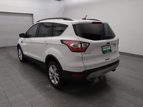 Used 2018 Ford Escape SE w/ Ford Safe & Smart Package FWD image 5