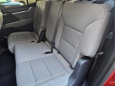 New 2026 GMC Acadia Elevation image 27