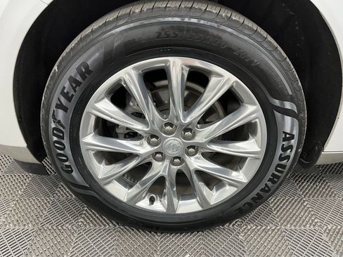 Used 2021 Buick Enclave Premium w/ Sun and Sites Package image 19