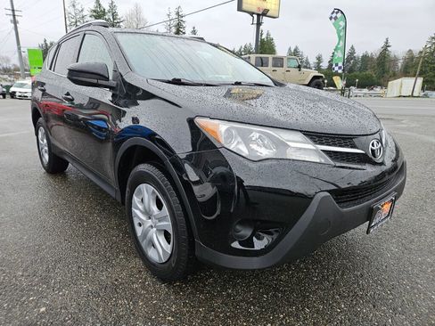 Used 2013 Toyota RAV4 LE image 14