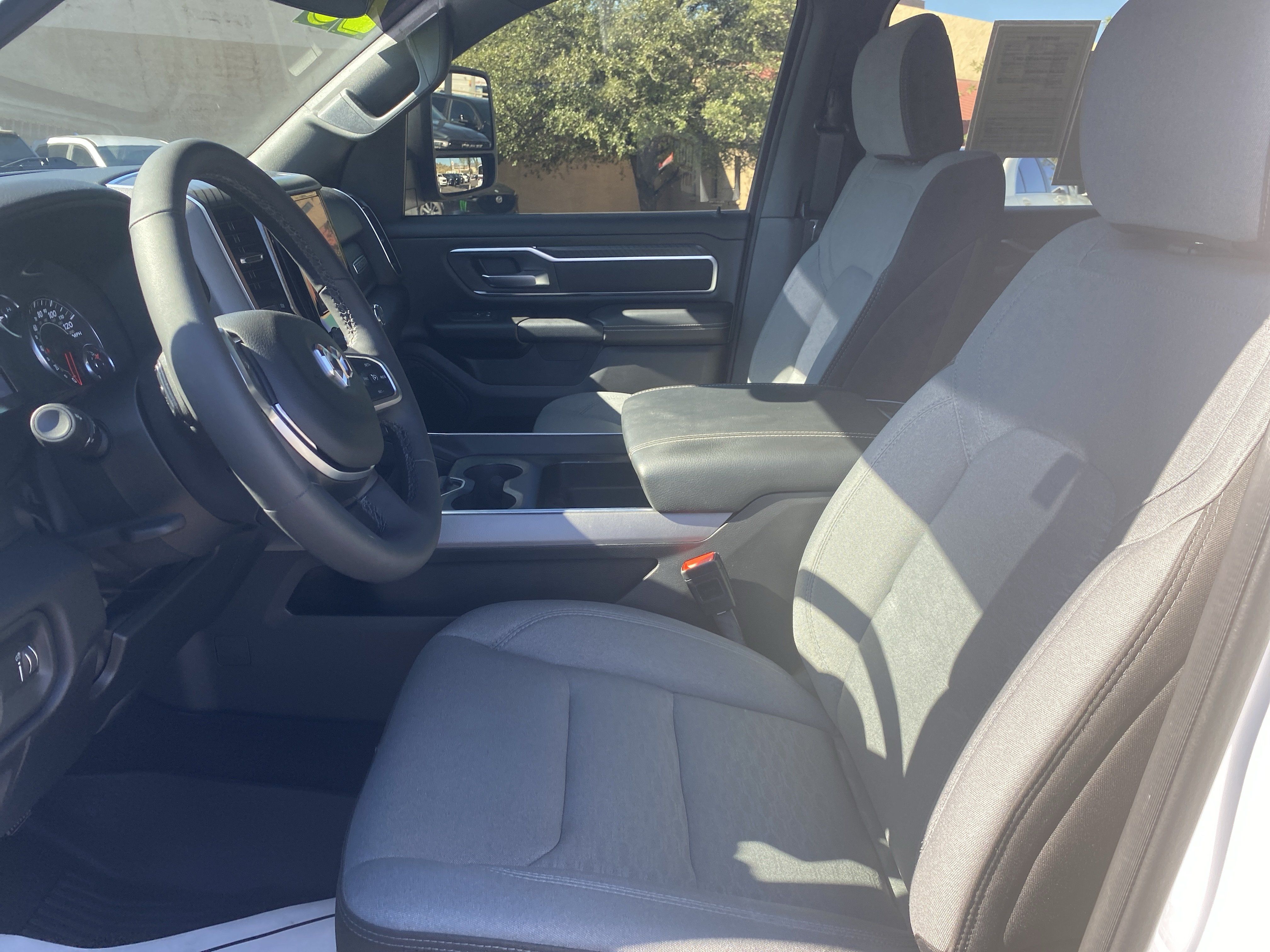 Used 2025 RAM 1500 Big Horn AWD/4WD image 10