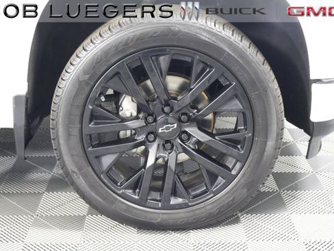 Certified 2020 Chevrolet Silverado 1500 RST w/ Rally Edition image 3