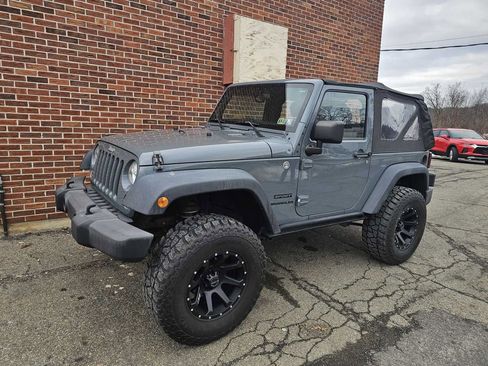 Used 2014 Jeep Wrangler Sport image 17