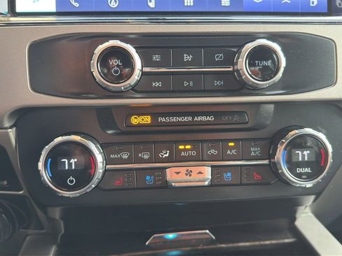 Certified 2022 Ford F350 Lariat w/ Lariat Value Package image 30