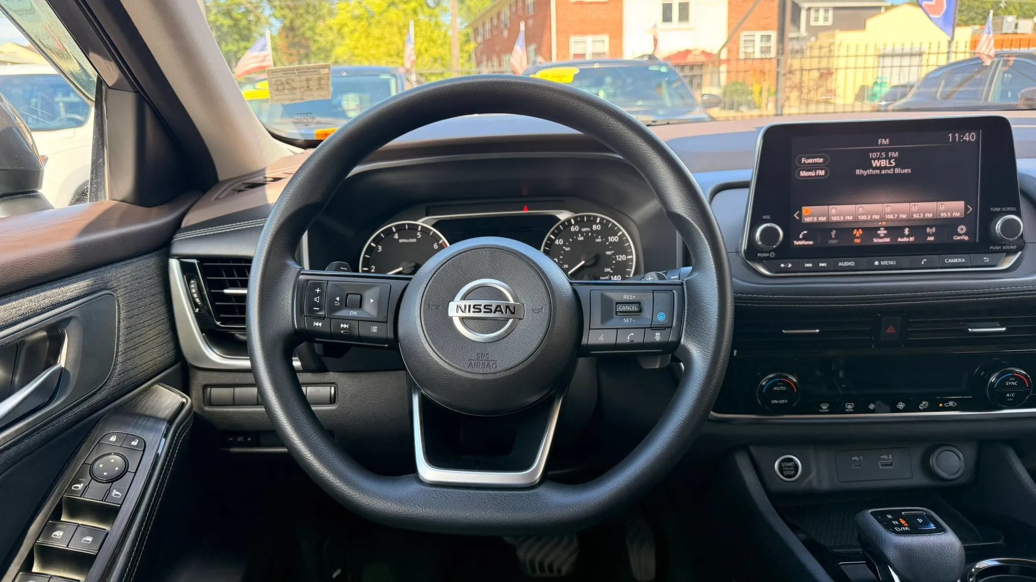Used 2021 Nissan Rogue SV AWD/4WD image 18