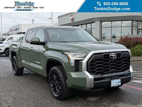 Used 2022 Toyota Tundra Limited image 1