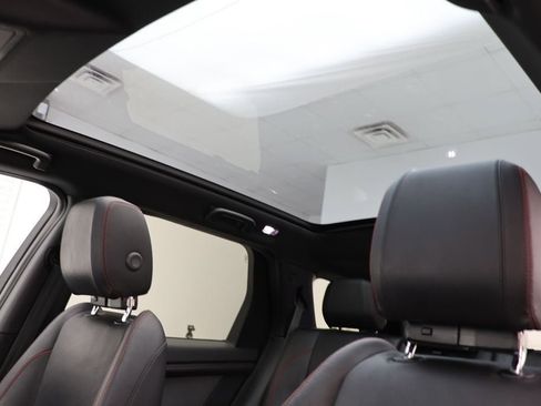 Used 2022 Land Rover Discovery Sport S R-Dynamic image 18