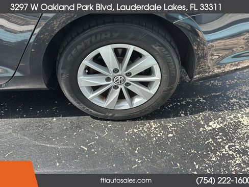 Used 2016 Volkswagen Golf S FWD image 15