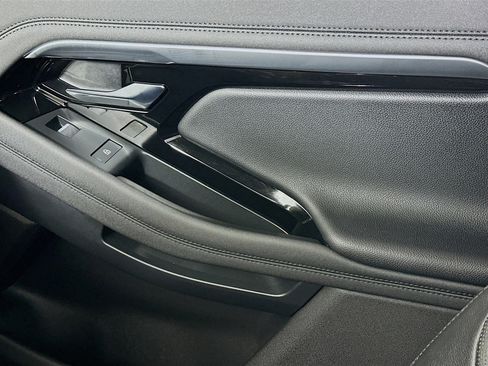 Used 2022 Land Rover Range Rover Evoque R-Dynamic S image 17