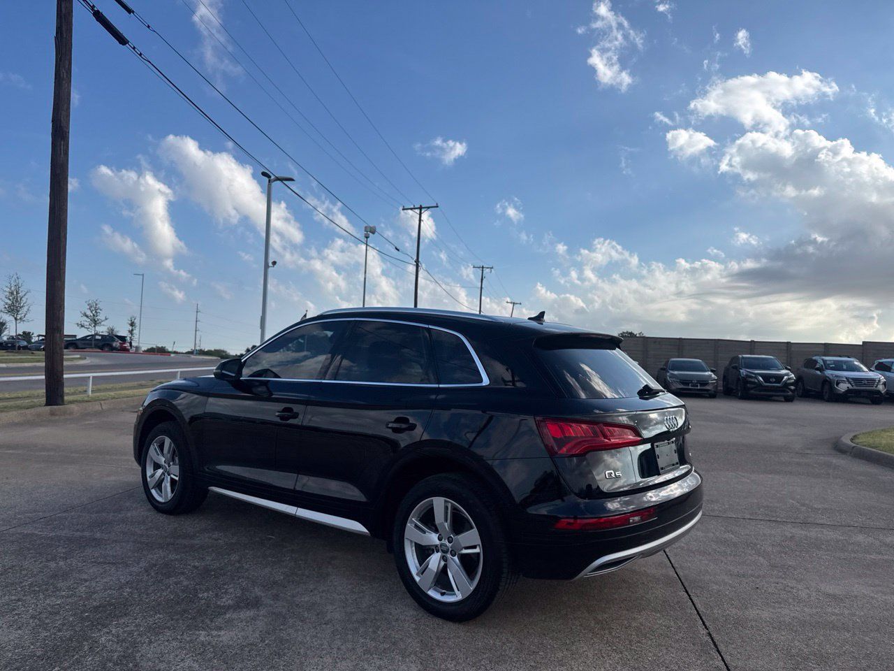 Used 2019 Audi Q5 2.0T Premium Plus AWD/4WD image 18