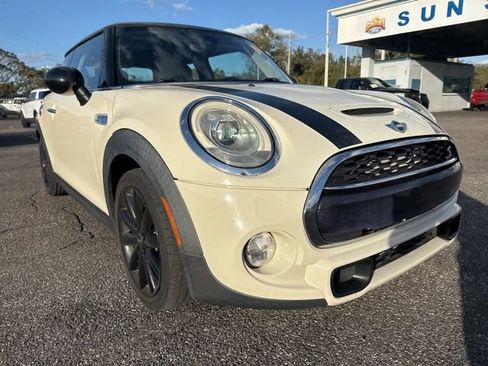 Used 2016 MINI Cooper S image 3