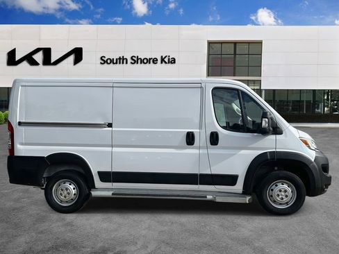 Used 2023 RAM ProMaster 2500 image 2
