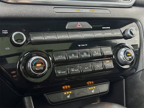 Certified 2022 Kia Sportage Nightfall Edition w/ Nighfall AWD Premium Package image 25