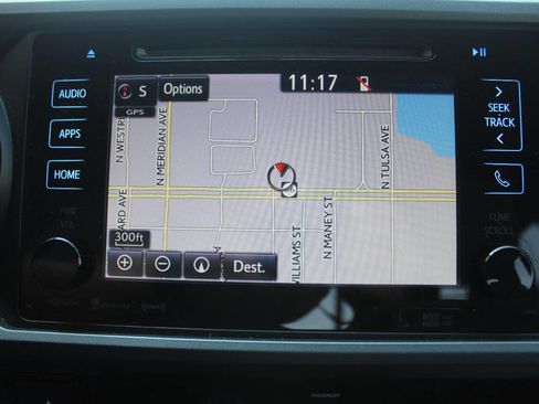 Used 2016 Toyota Tacoma TRD Off-Road w/ Towing Package image 19