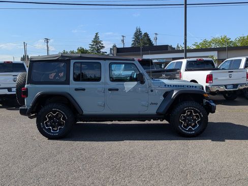 Used 2023 Jeep Wrangler Unlimited Rubicon 4xe AWD/4WD image 6