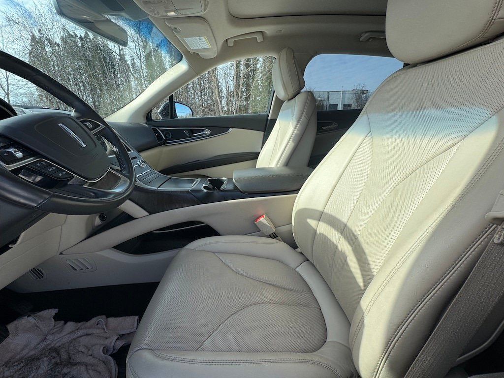 Used 2020 Lincoln Nautilus Reserve AWD/4WD image 9