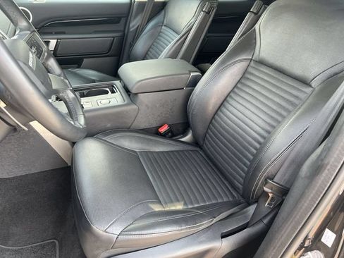 Used 2024 Land Rover Discovery S AWD/4WD image 35