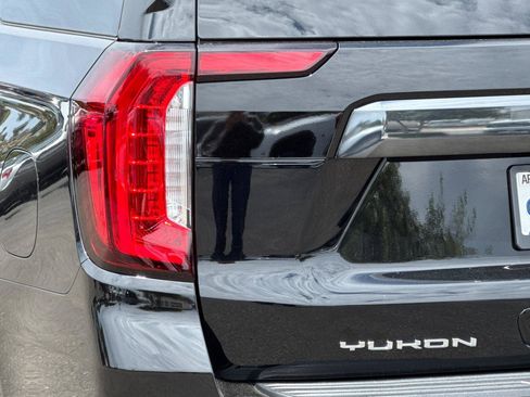 Used 2024 GMC Yukon XL Denali Ultimate AWD/4WD image 30