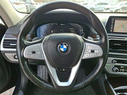 Used 2020 BMW 745e xDrive image 21