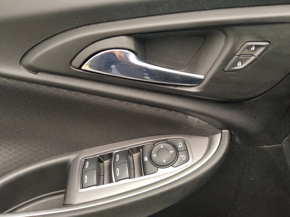 Used 2023 Chevrolet Malibu LS FWD image 27